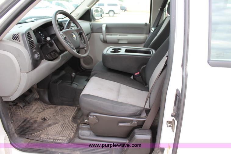 image for item J5780 2008 Chevrolet Silverado 1500 Ext. Cab pickup truck