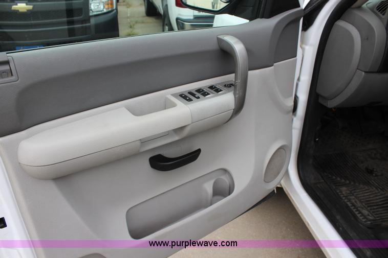 image for item J5780 2008 Chevrolet Silverado 1500 Ext. Cab pickup truck