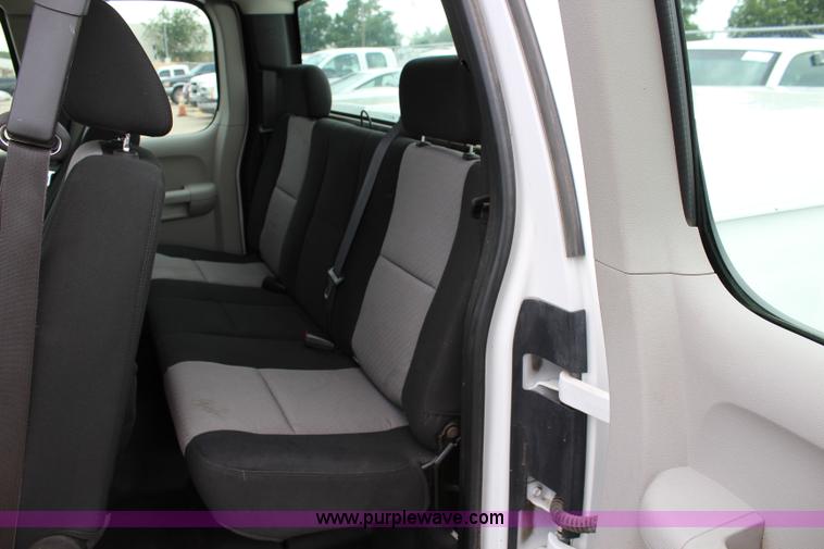 image for item J5780 2008 Chevrolet Silverado 1500 Ext. Cab pickup truck