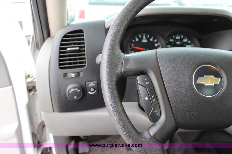 image for item J5780 2008 Chevrolet Silverado 1500 Ext. Cab pickup truck