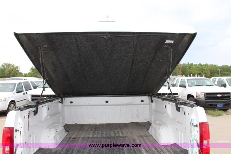 image for item J5780 2008 Chevrolet Silverado 1500 Ext. Cab pickup truck