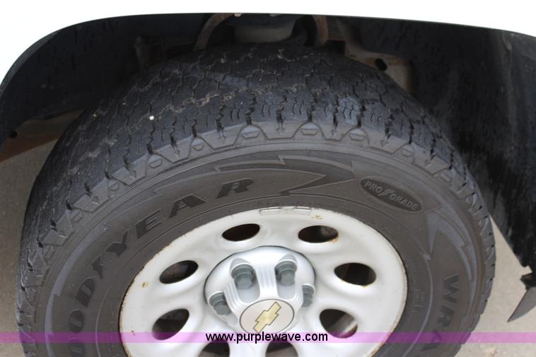 image for item J5780 2008 Chevrolet Silverado 1500 Ext. Cab pickup truck