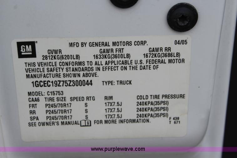 image for item J5781 2005 Chevrolet Silverado 1500 Ext. Cab pickup truck