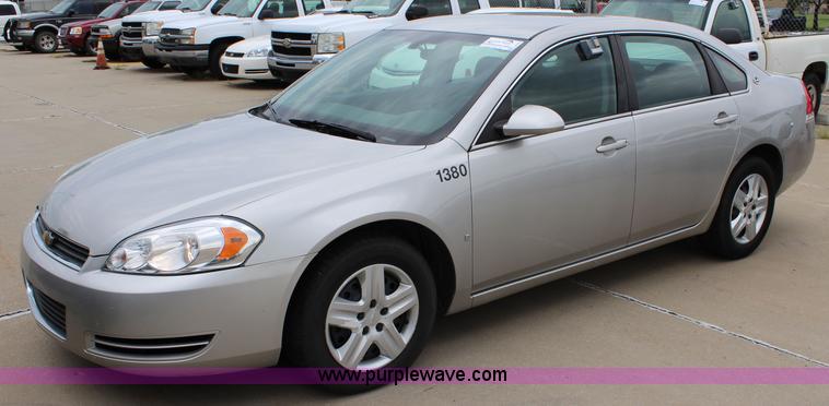 image for item J5782 2008 Chevrolet Impala LS