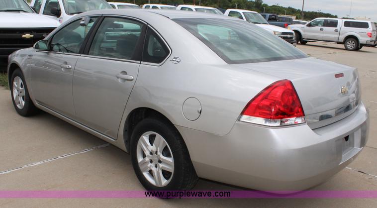 image for item J5782 2008 Chevrolet Impala LS