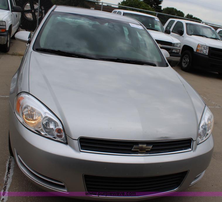 image for item J5782 2008 Chevrolet Impala LS