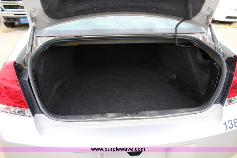 image for item J5782 2008 Chevrolet Impala LS