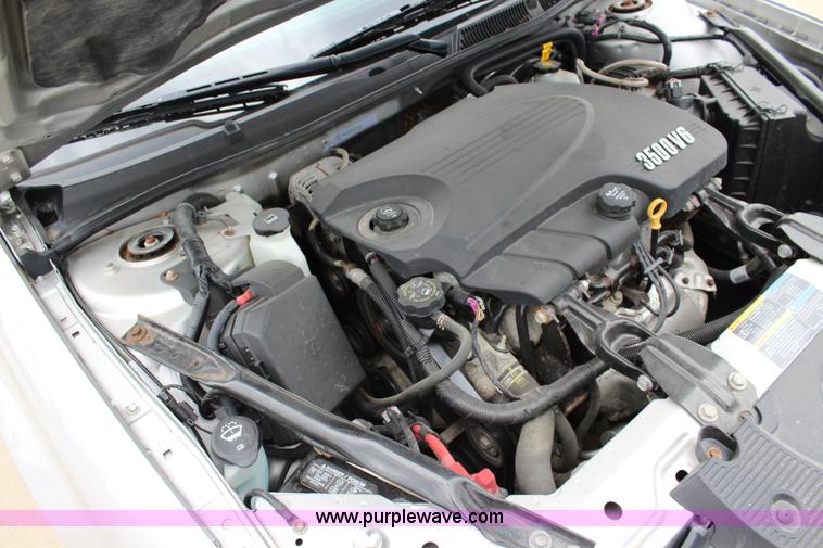 image for item J5782 2008 Chevrolet Impala LS