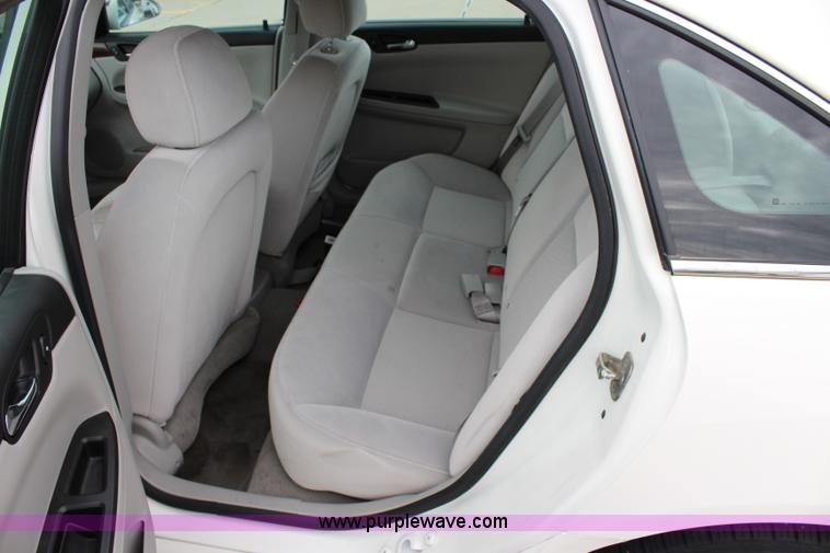 image for item J5786 2008 Chevrolet Impala LS