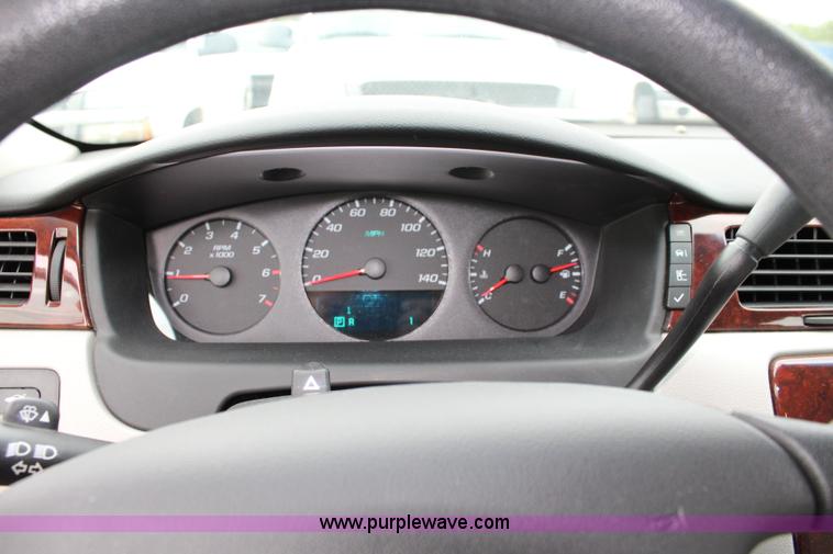 image for item J5786 2008 Chevrolet Impala LS