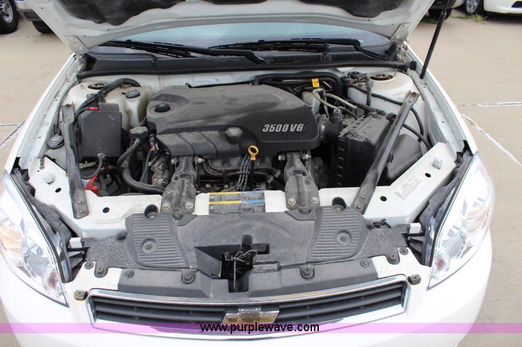 image for item J5786 2008 Chevrolet Impala LS