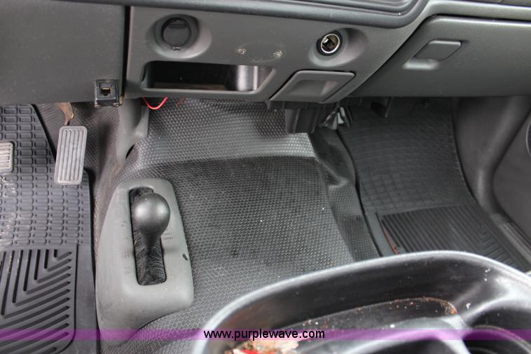 image for item J5787 2004 Chevrolet Silverado 1500 Ext. Cab pickup truck