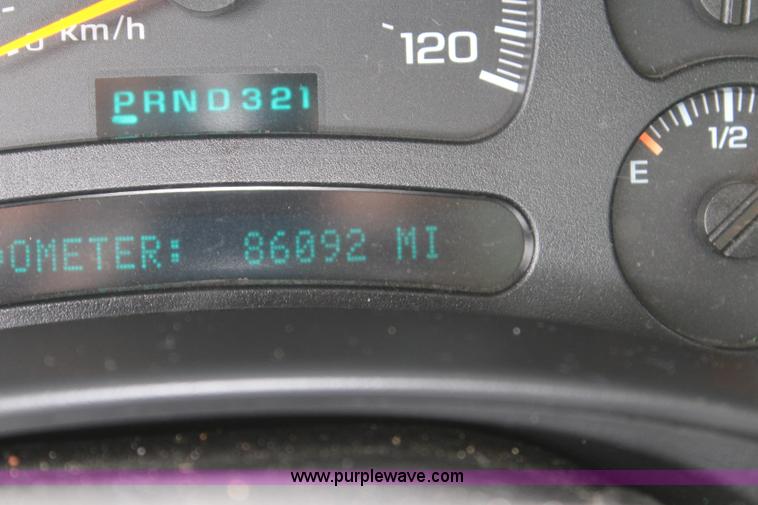 image for item J5787 2004 Chevrolet Silverado 1500 Ext. Cab pickup truck