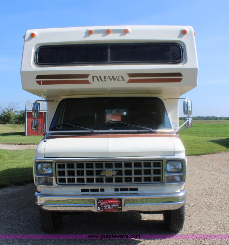 image for item J5831 1981 Chevrolet G30 RV