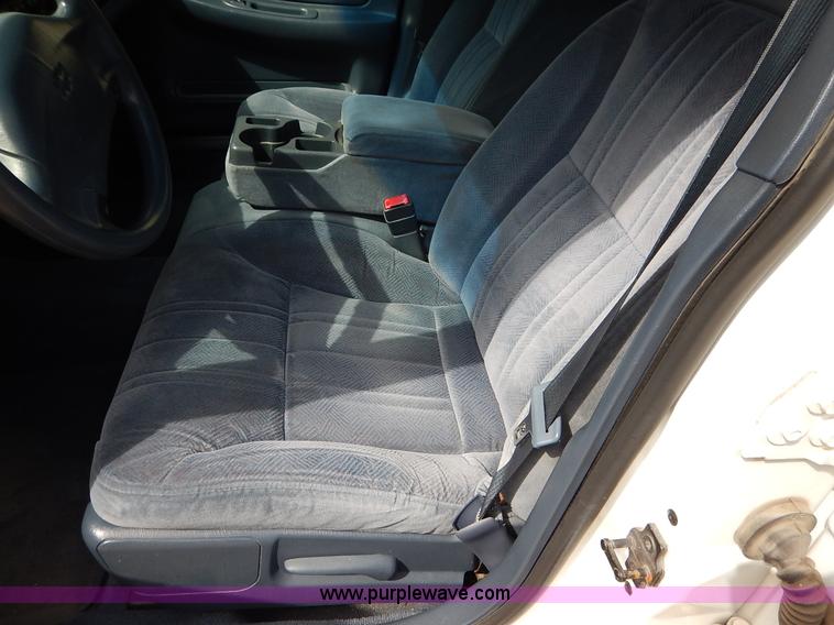 image for item J6454 2001 Chevrolet Impala