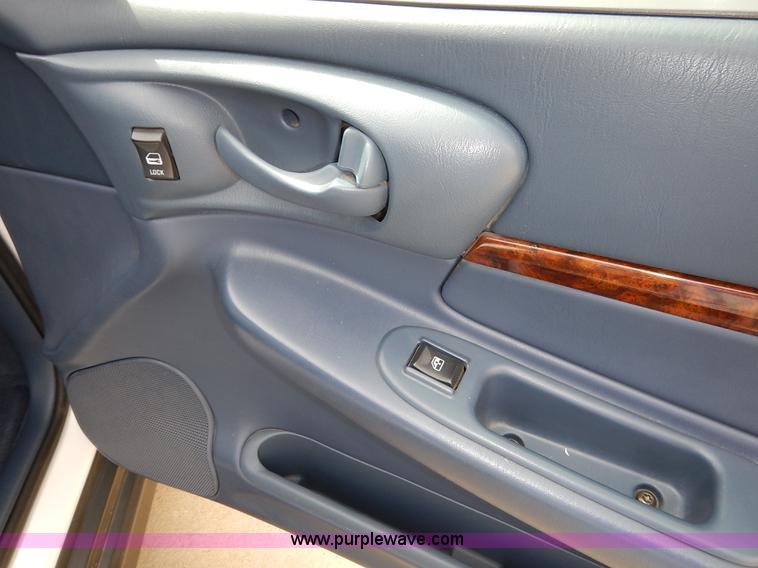 image for item J6454 2001 Chevrolet Impala