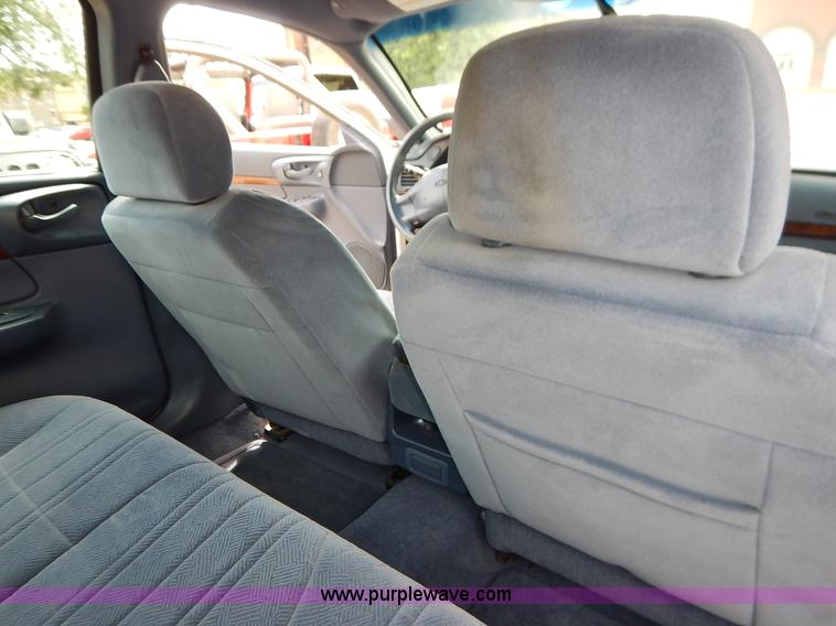 image for item J6454 2001 Chevrolet Impala