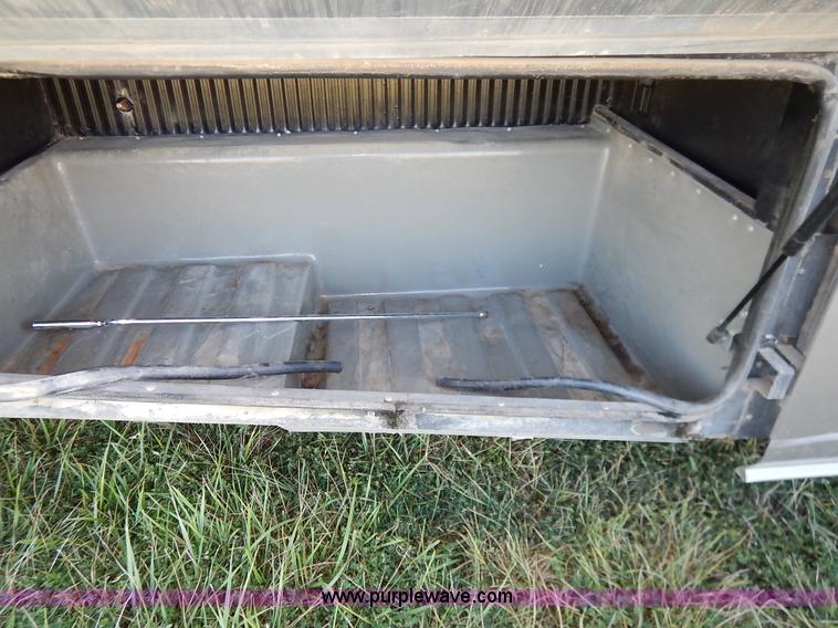 image for item J6474 1995 Fleetwood Pace Arrow RV