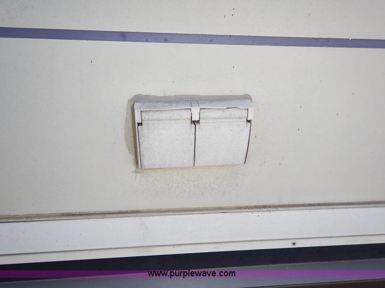 image for item J6474 1995 Fleetwood Pace Arrow RV