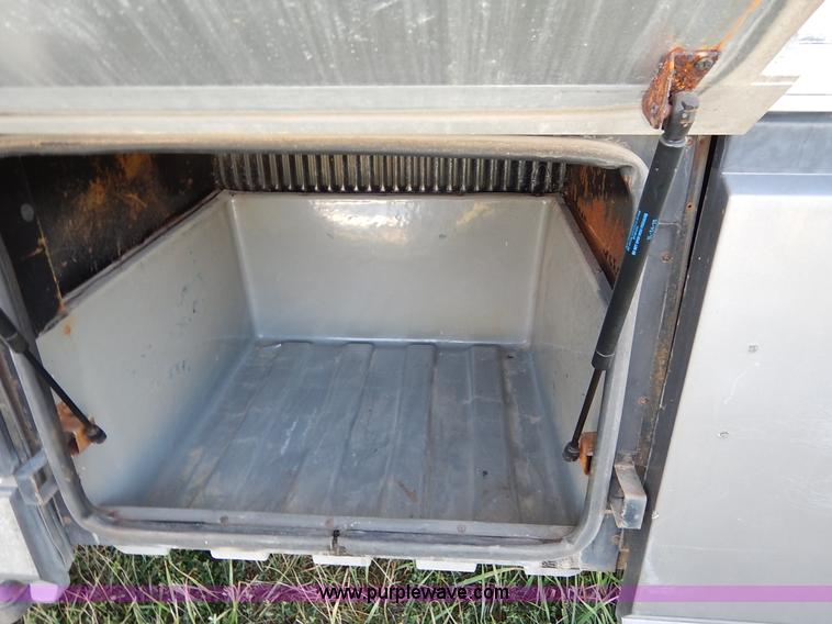 image for item J6474 1995 Fleetwood Pace Arrow RV