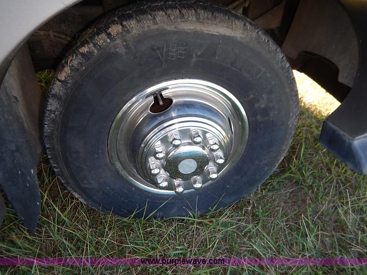 image for item J6474 1995 Fleetwood Pace Arrow RV