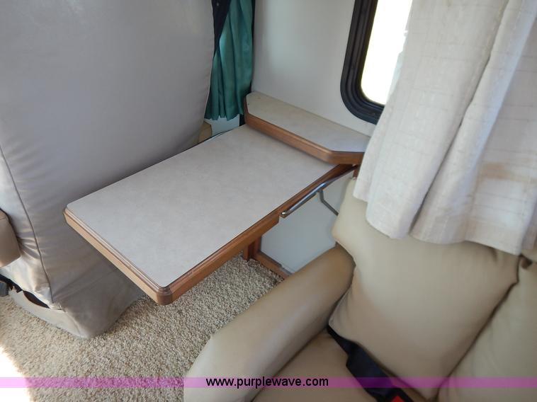 image for item J6474 1995 Fleetwood Pace Arrow RV