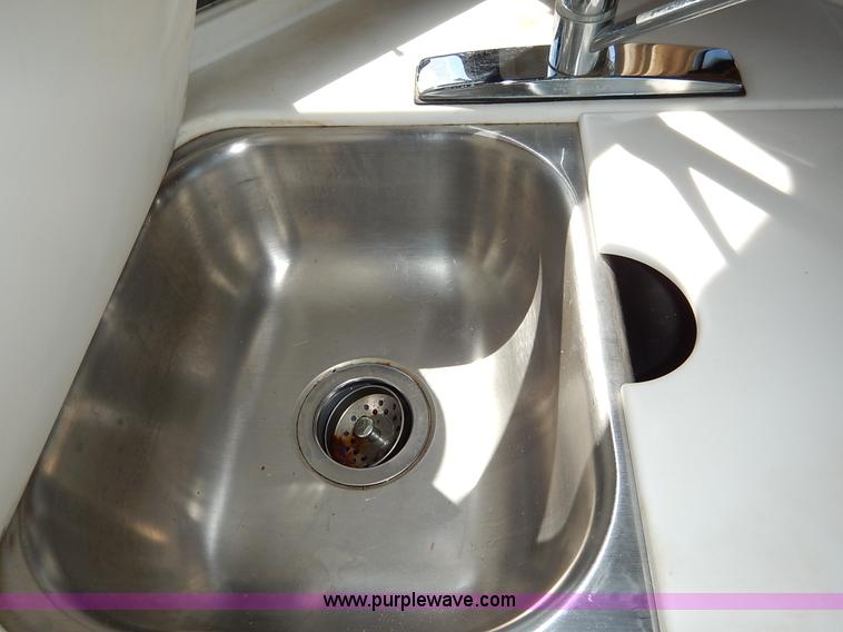 image for item J6474 1995 Fleetwood Pace Arrow RV