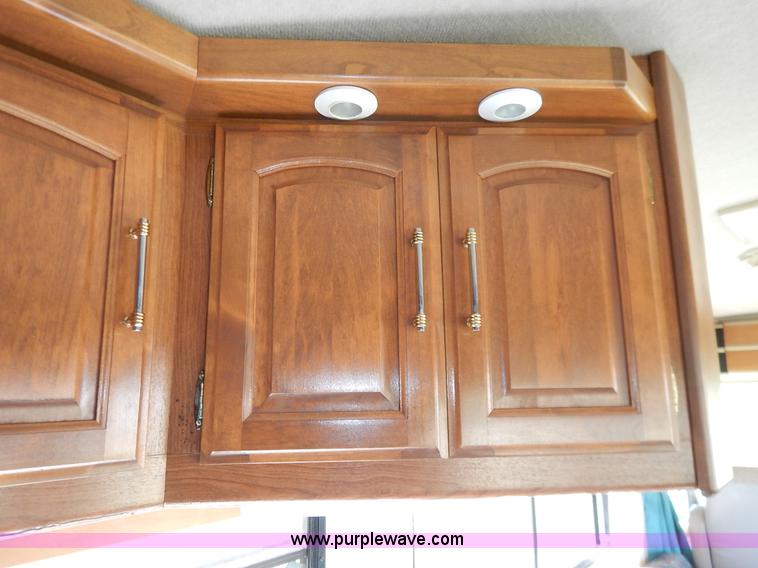 image for item J6474 1995 Fleetwood Pace Arrow RV