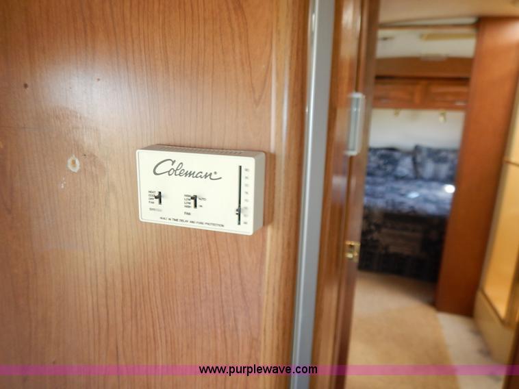 image for item J6474 1995 Fleetwood Pace Arrow RV