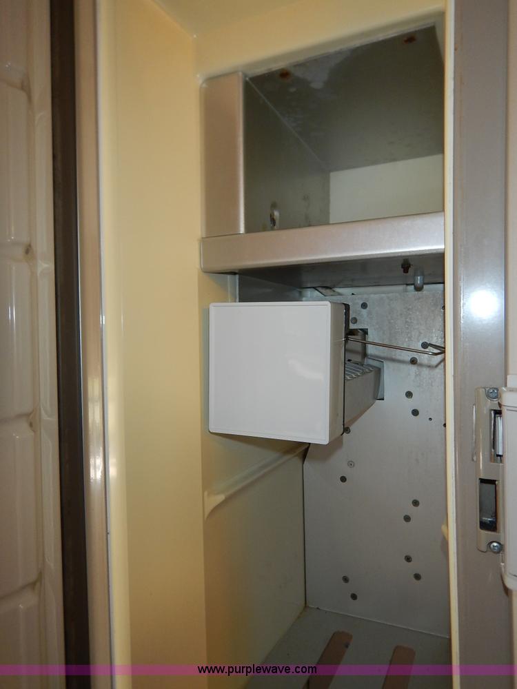 image for item J6474 1995 Fleetwood Pace Arrow RV