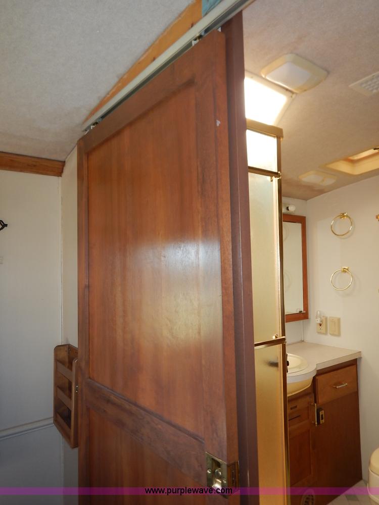 image for item J6474 1995 Fleetwood Pace Arrow RV