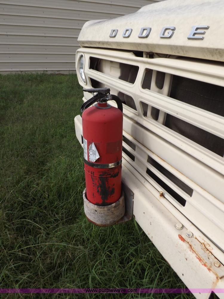 image for item J6862 1971 Dodge D40 truck cab and chassis