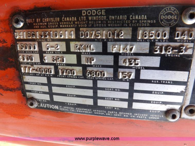 image for item J6862 1971 Dodge D40 truck cab and chassis