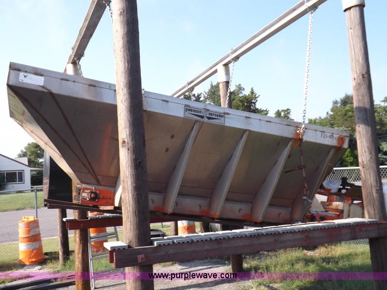 image for item J6863 Swenson spreader