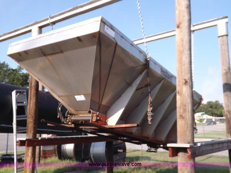 image for item J6863 Swenson spreader