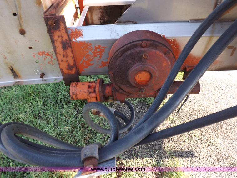 image for item J6863 Swenson spreader