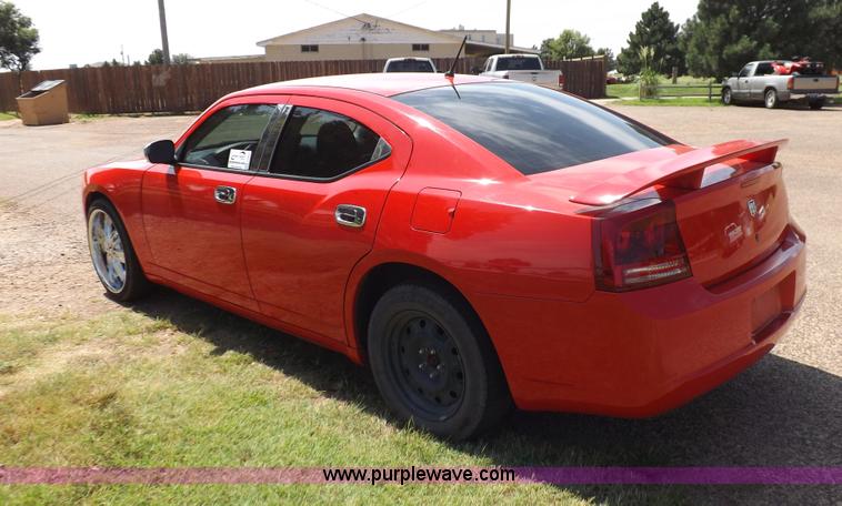 image for item J6865 2008 Dodge Charger SE