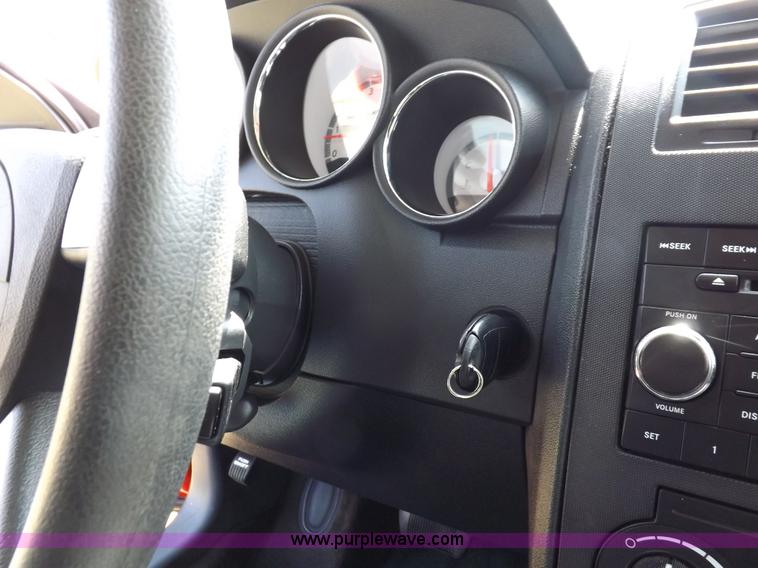 image for item J6865 2008 Dodge Charger SE