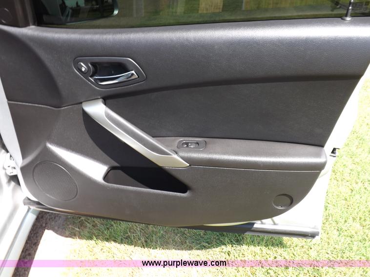 image for item J6866 2010 Pontiac G6