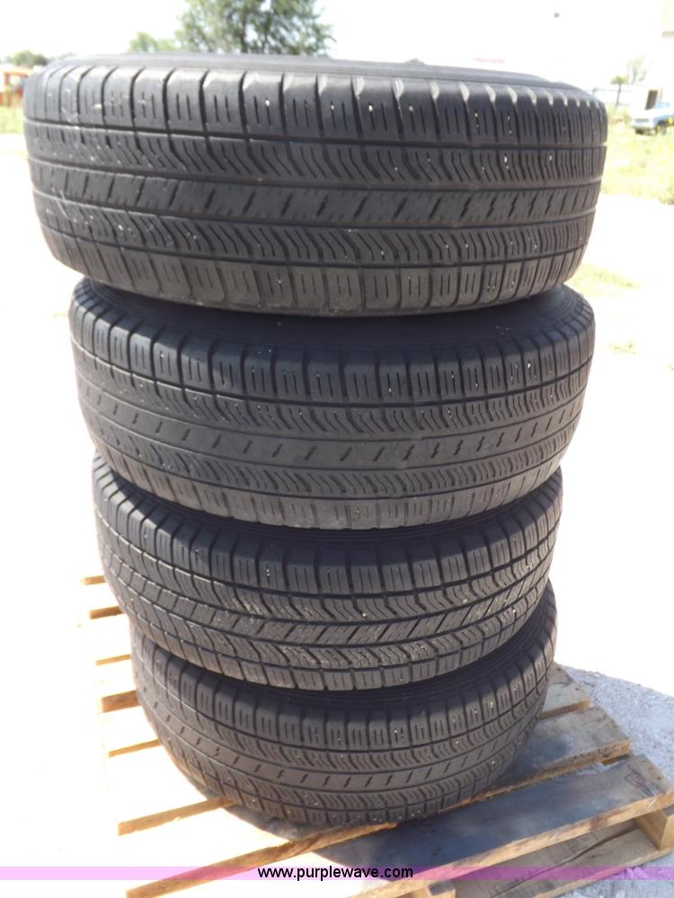 image for item J6872 (4) tires and wheels