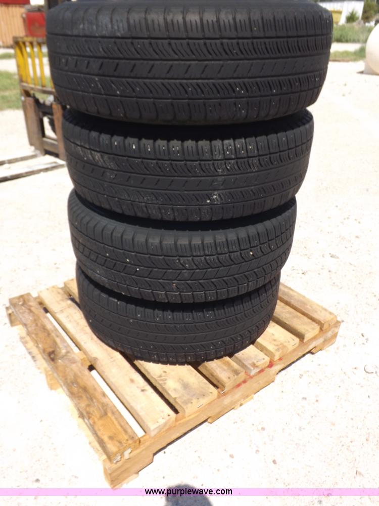 image for item J6872 (4) tires and wheels