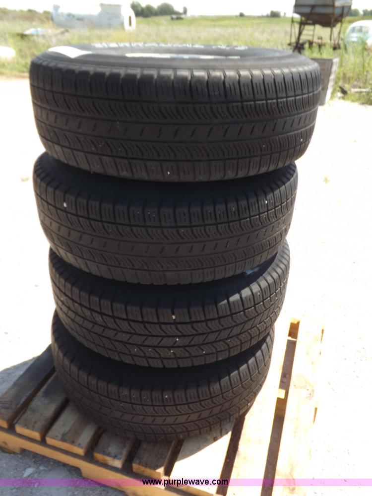 image for item J6872 (4) tires and wheels