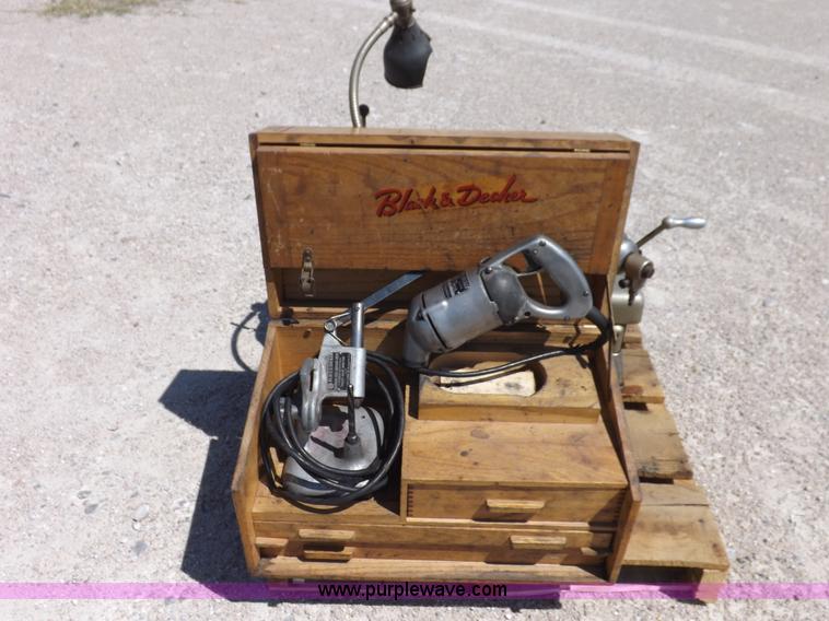 image for item J6873 Black & Decker valve grinder and seat grinder