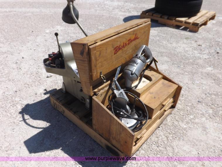 image for item J6873 Black & Decker valve grinder and seat grinder