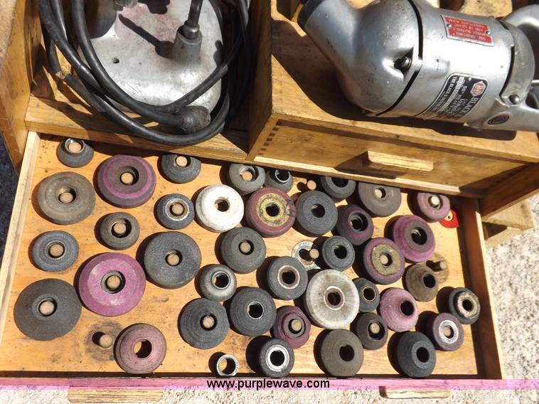 image for item J6873 Black & Decker valve grinder and seat grinder