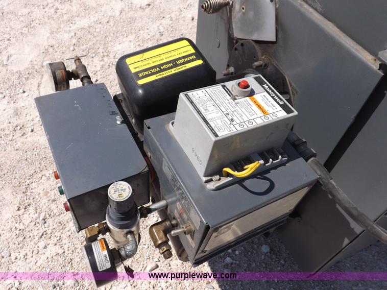 image for item J6875 Shenandoah horizontal multi oil furnace