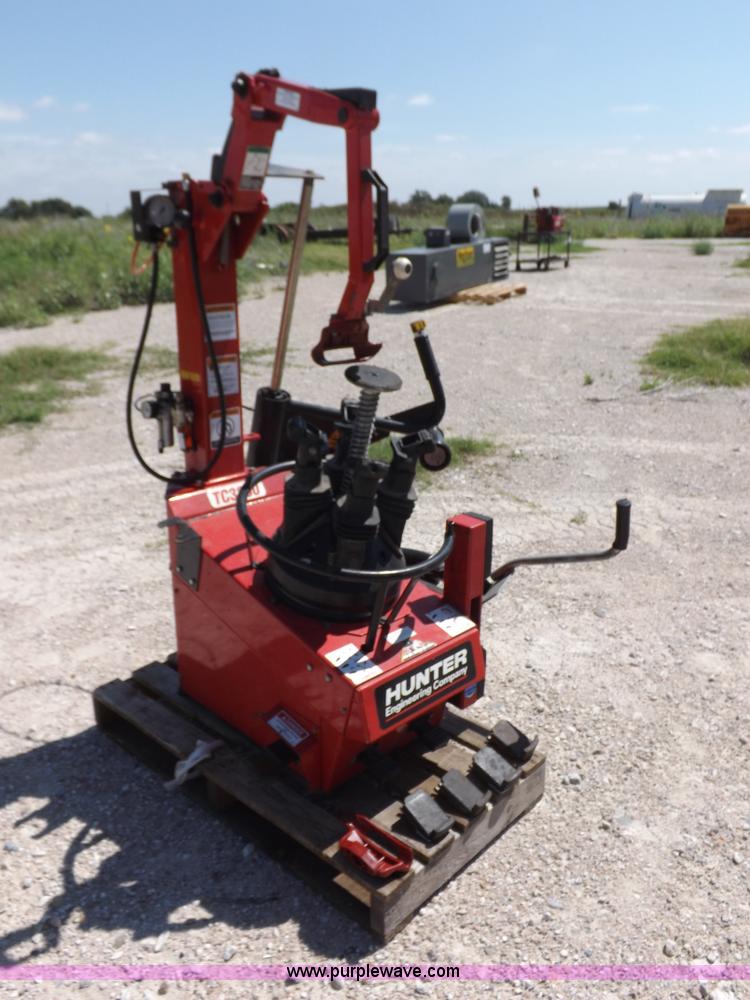 image for item J6877 Hunter rim clamp tire machine