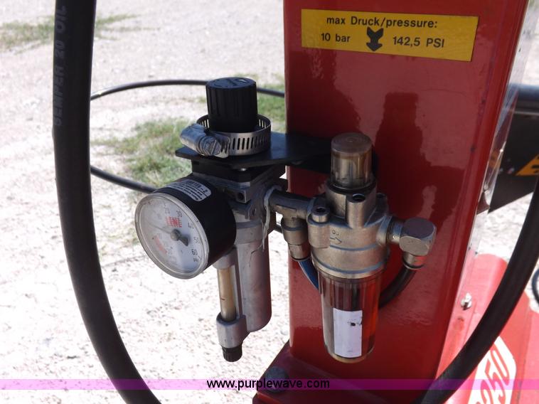 image for item J6877 Hunter rim clamp tire machine