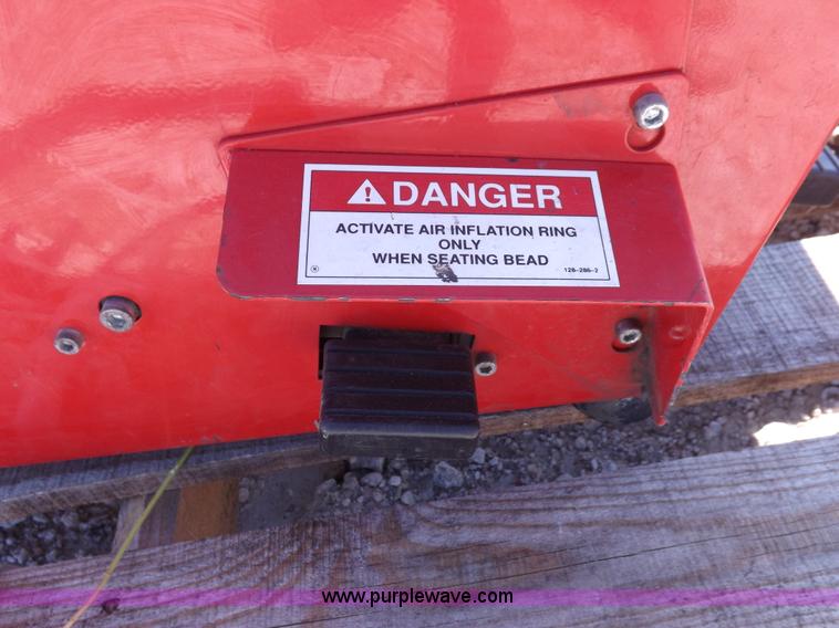 image for item J6877 Hunter rim clamp tire machine