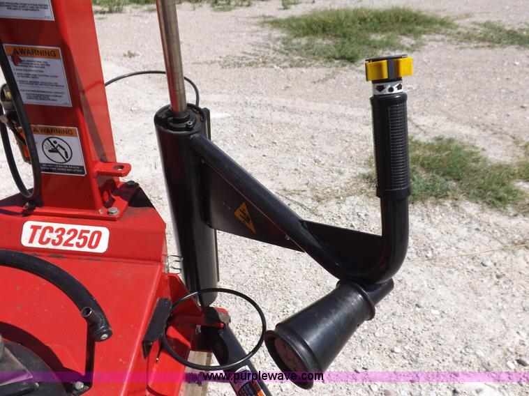 image for item J6877 Hunter rim clamp tire machine